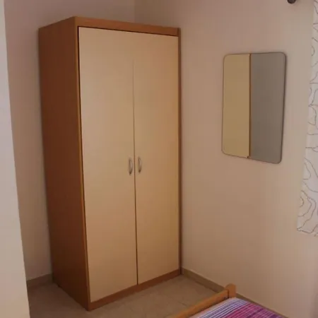 Davor * Mali Iž