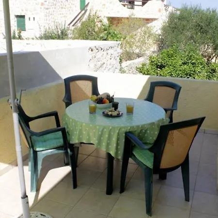 Davor Apartmán *