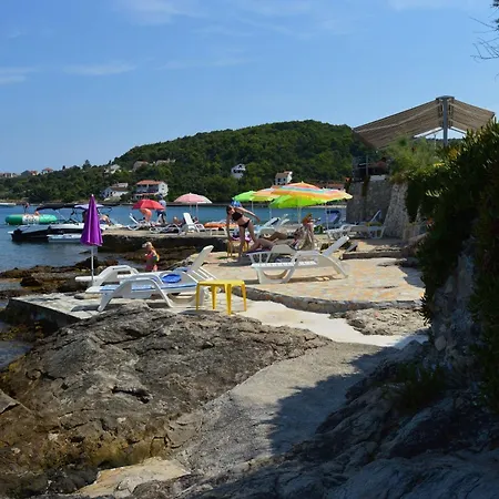 Davor * Mali Iž