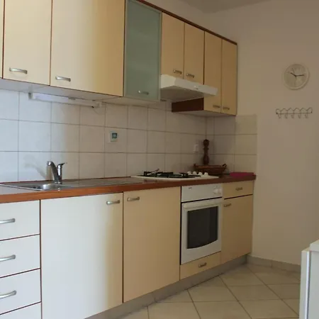 Apartment Davor *